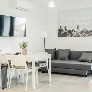 Brand New Near The Beach, Apartment